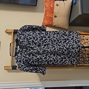 Loft v-neck tie front top